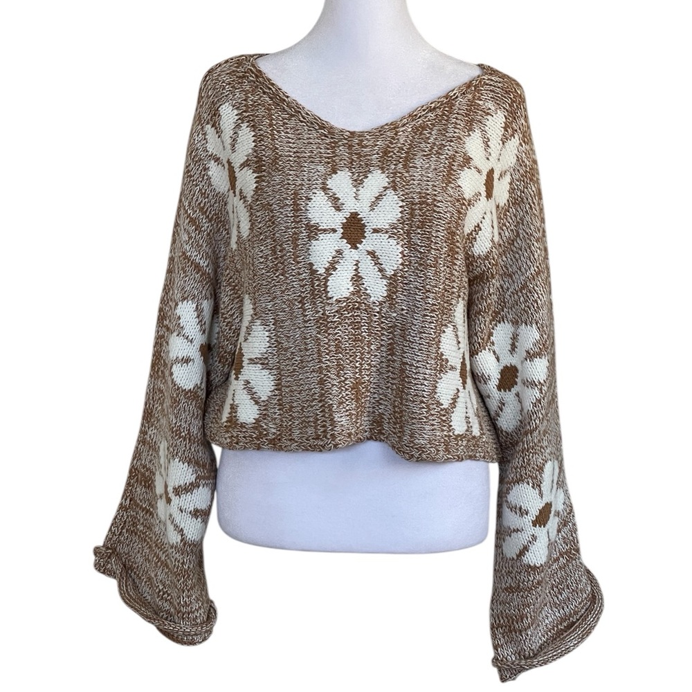 Storia Tan White Daisy Oversized Knit Sweater Sz S Cropped Top Wide Sleeves